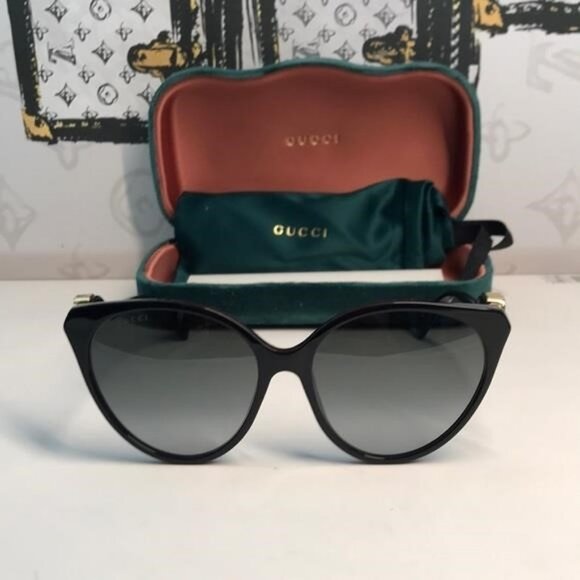New Authentic Gucci Black Cat-Eye Sunglasses GG1011s 001 - Picture 6 of 13